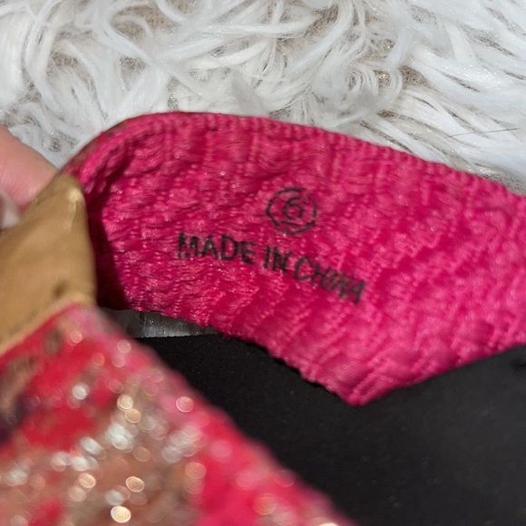 Corkys Pink Metallic Flip Flops - Picture 3 of 3